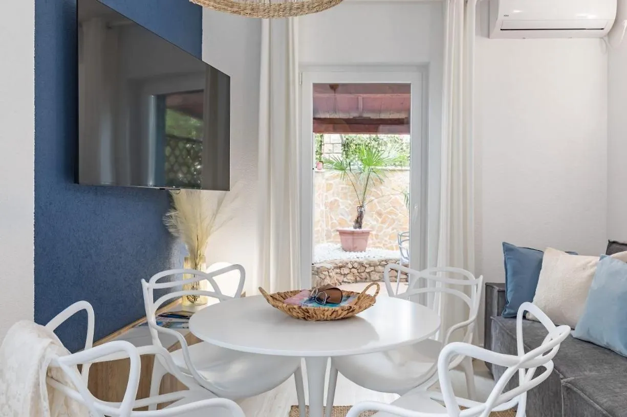 טרוגיר Apartment In Arbanija With Terrace, Air Conditioning, Wifi 5139-4